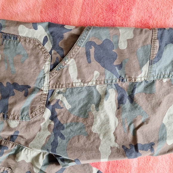 🪖 Sancturay Standard Surplus cropped capri camouflage BDU pants. Size 26. - Picture 12 of 15